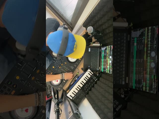 CHRISTMAS PARTY DJ SHOWCASE SET 2025 (LIVE) PART 1