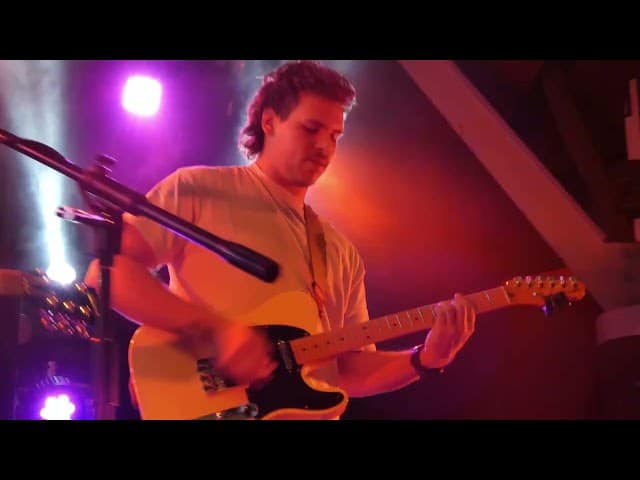 Violet Breeze  @ UOW Unibar 03/09/2024 EV102